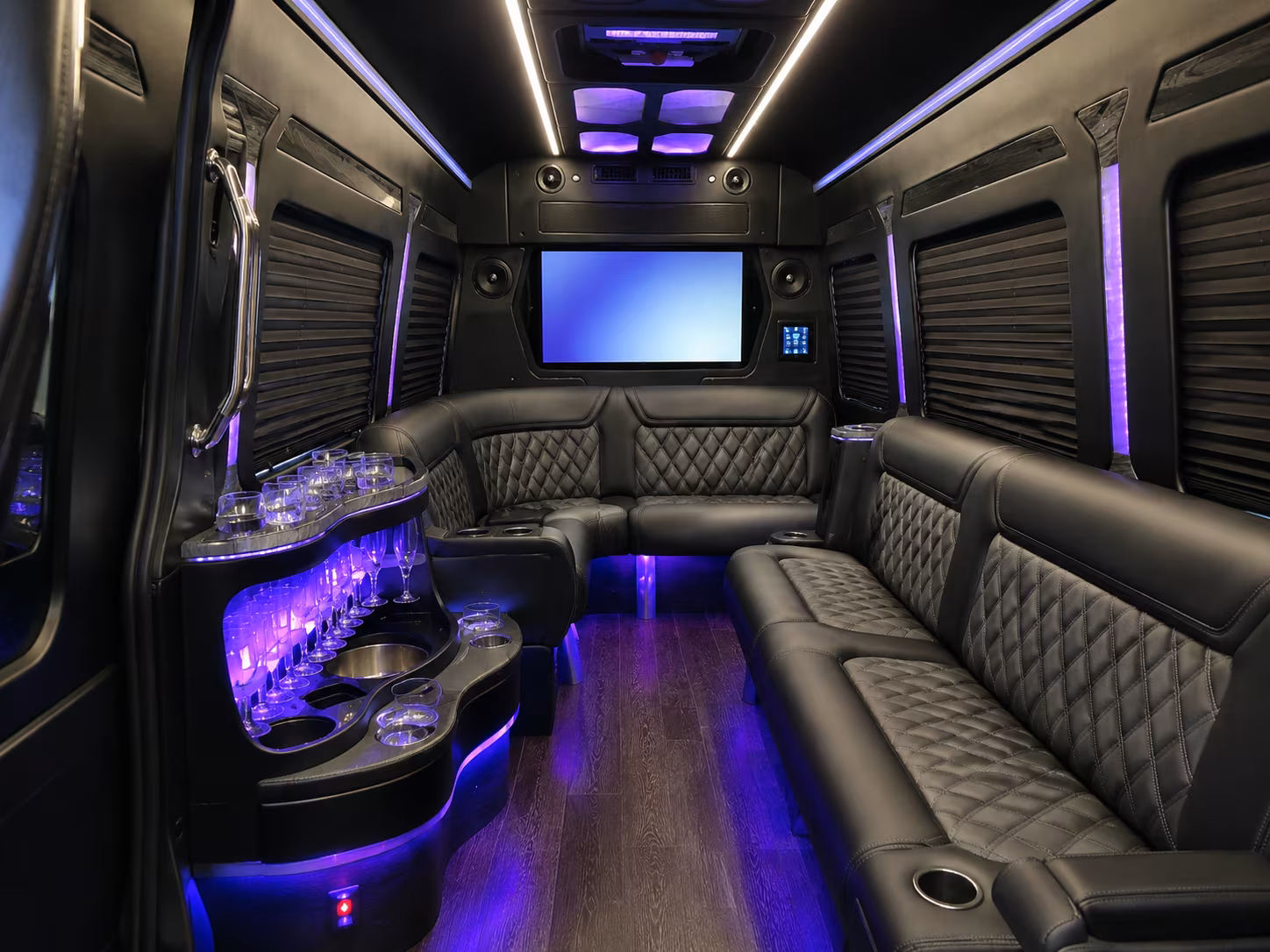corporate and government group transportation in cheyenne